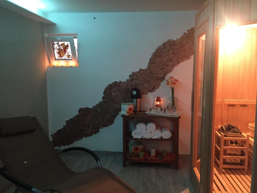 Garni Villa Betty Meran Buitenkant foto